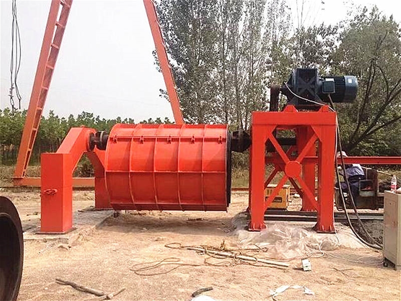 懸輥水泥制管機(jī)