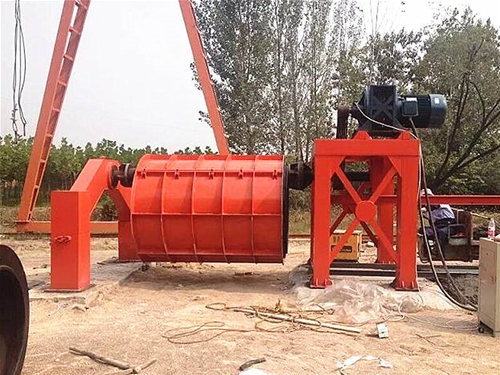 懸輥水泥制管機(jī)